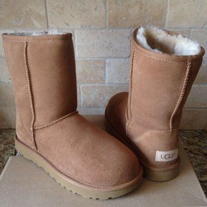 UGG Classic II Chestnut Suede Short Boots